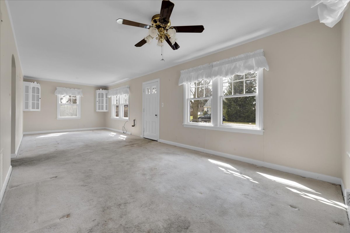 901 Elmdale Road Glenview, IL 60025 - Photo 3 of 30 Gallery Image 3