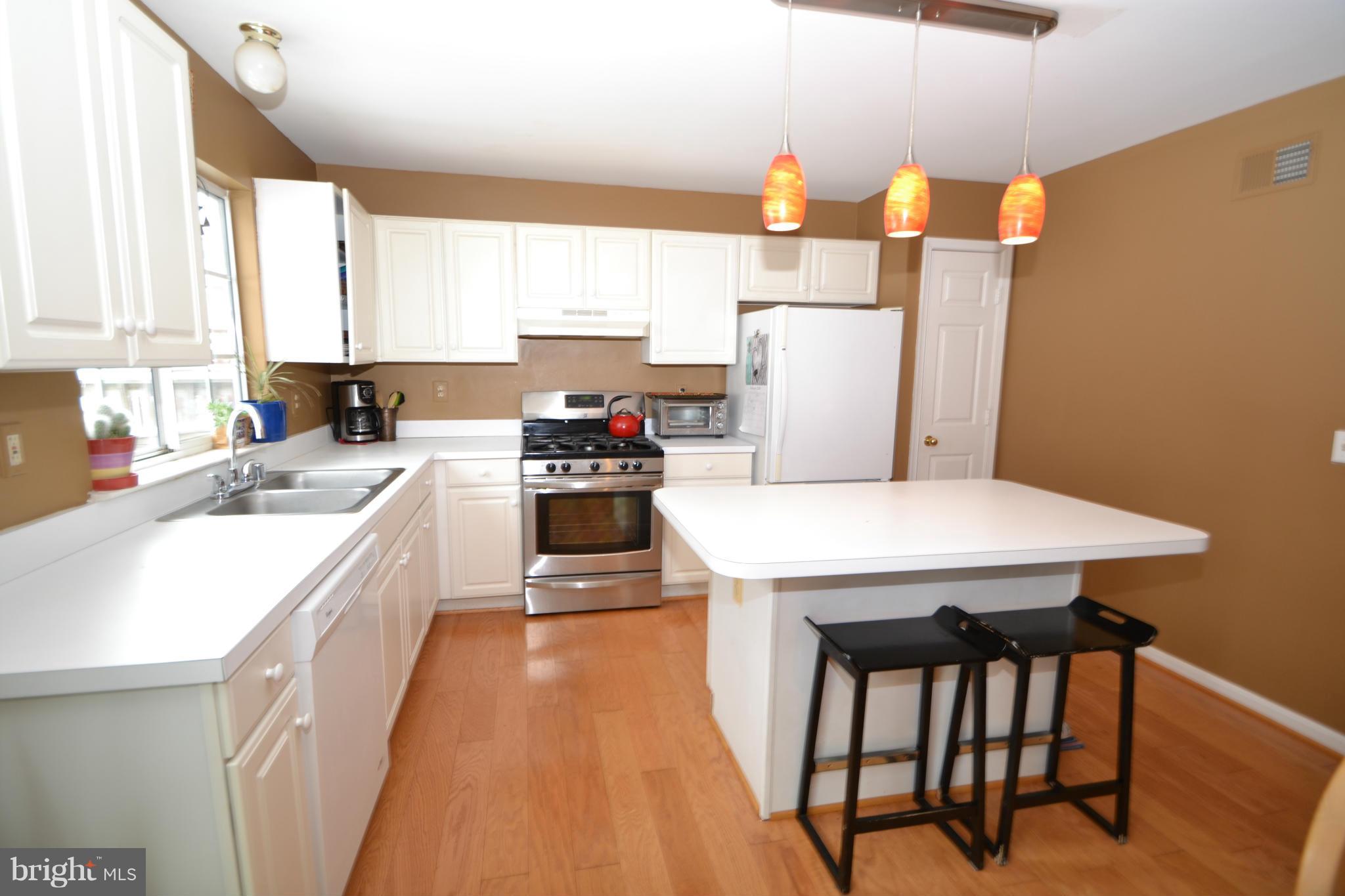 10931 Baskerville Road Reisterstown, MD 21136 - Photo 4 of 22 Kitchen