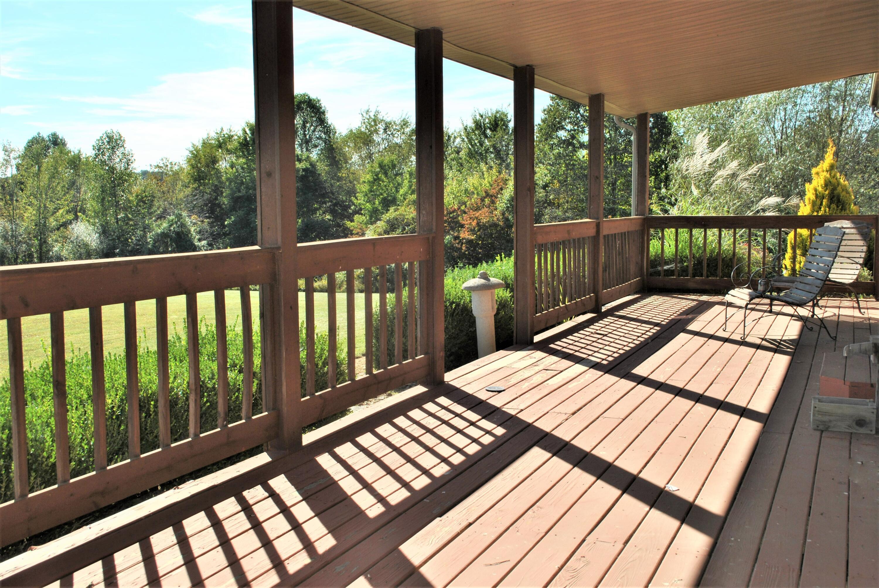 4335 Sour Run Road Wellston, OH 45692 - Photo 2 of 40 Front Porch