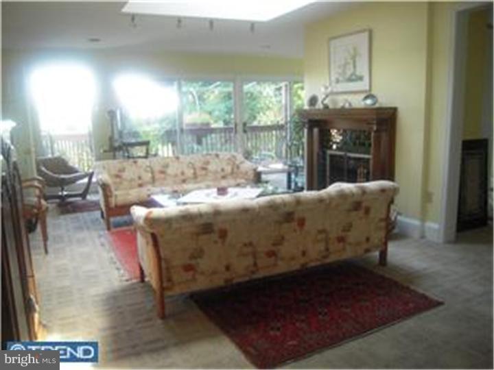 427 Upper Gulph Road Radnor, PA 19087 - Photo 4 of 16 Living Room
