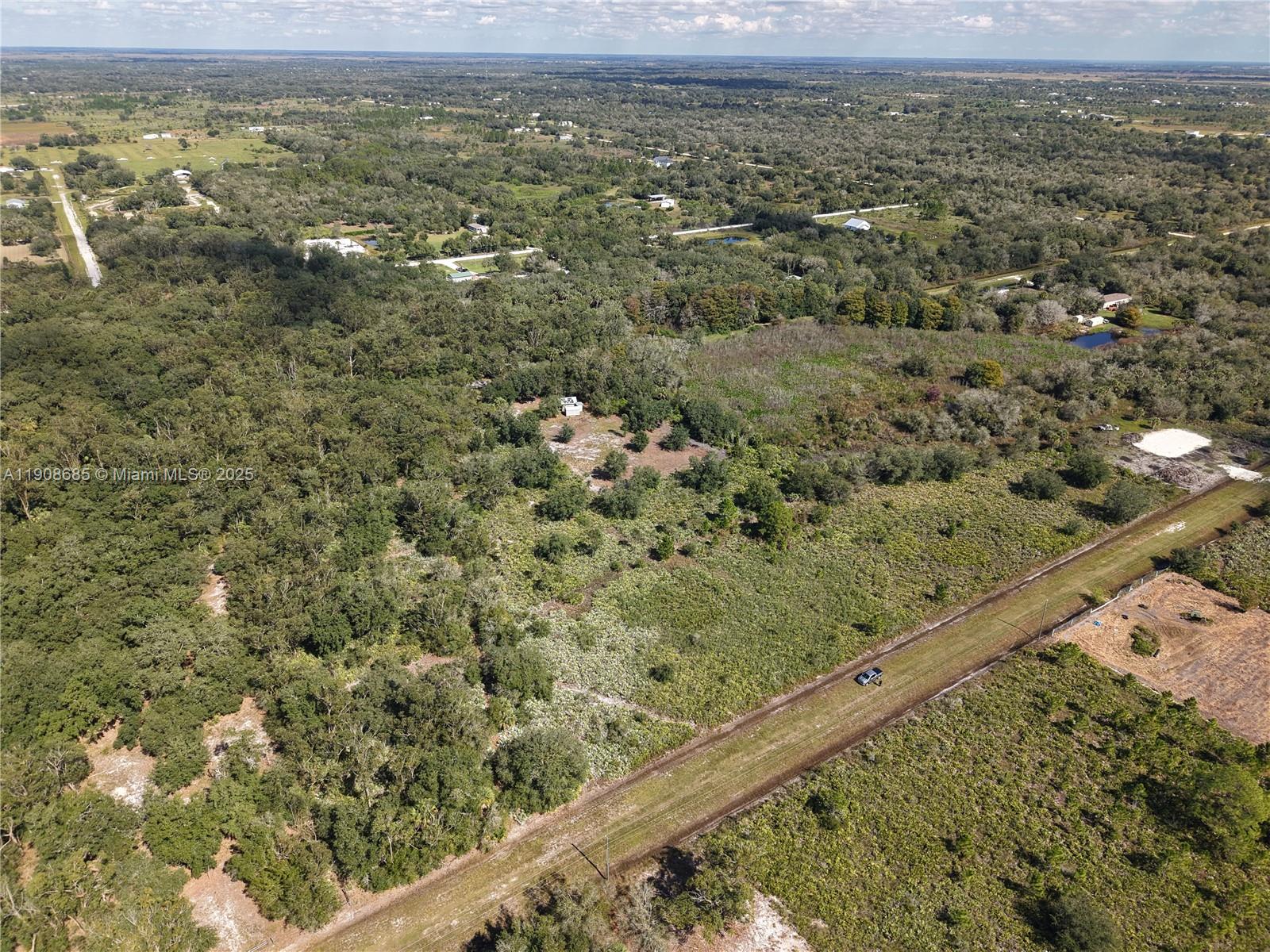 15527 Northwest 252nd Street Okeechobee, FL 34972 - Photo 26 of 32