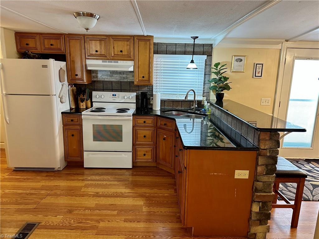 418 Nottingham Drive Lexington, NC 27292 - Photo 10 of 28