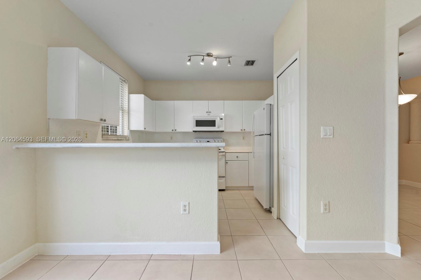 1417 Southeast 24th Road Homestead, FL 33035 - Photo 12 of 33 Gallery Image 12