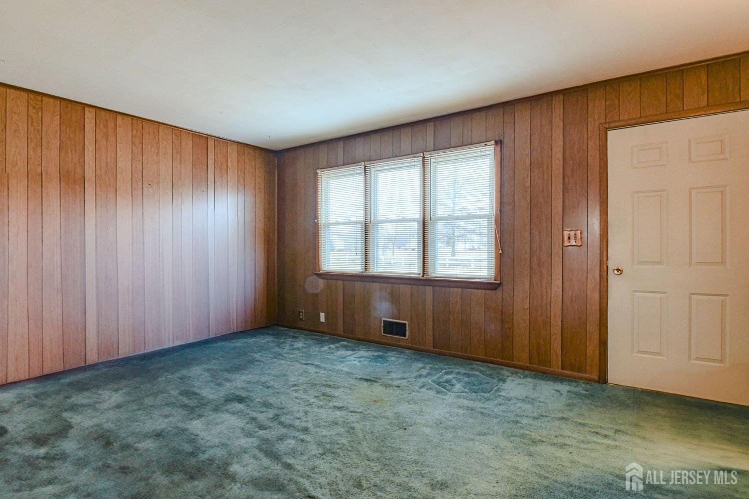 109 Milltown Road East Brunswick, NJ 08816 - Photo 8 of 41 Gallery Image 8