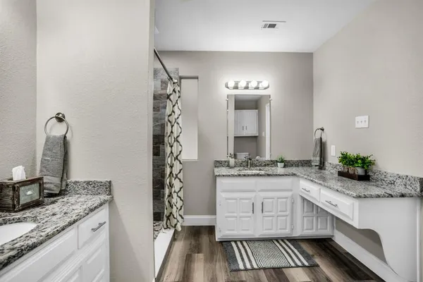 $2,800 | 5902 Fawn Valley Lane, Rowlett, TX 75089