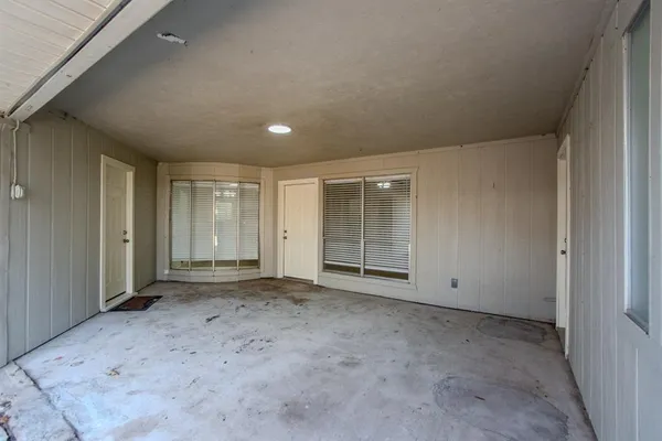 $2,800 | 5902 Fawn Valley Lane, Rowlett, TX 75089