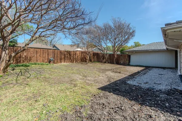 $2,800 | 5902 Fawn Valley Lane, Rowlett, TX 75089