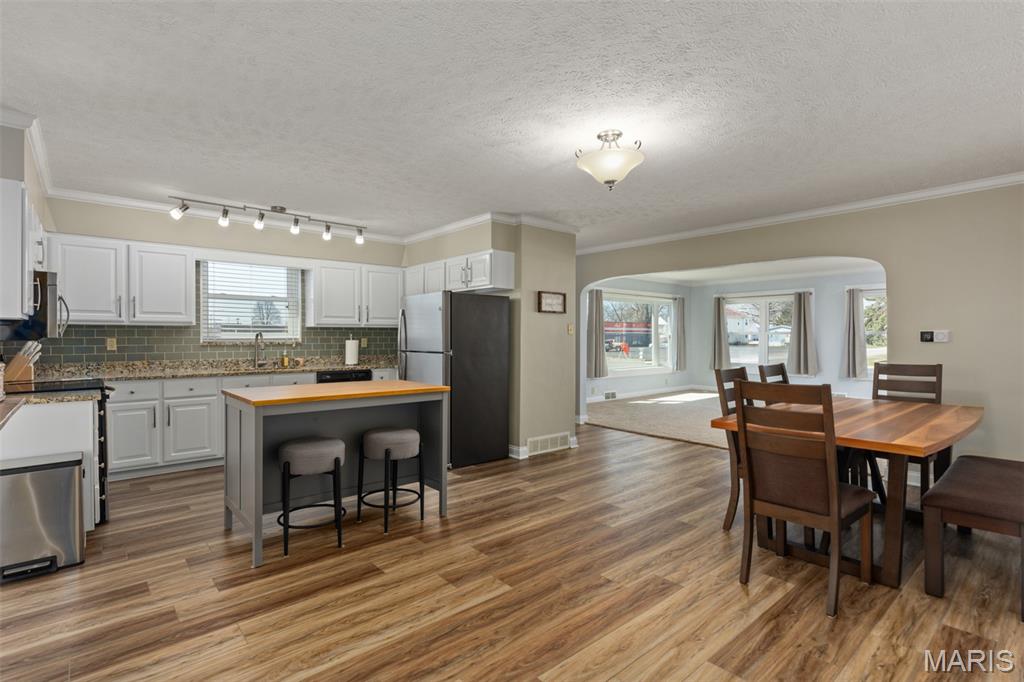 804 North State Street Litchfield, IL 62056 - Photo 12 of 31