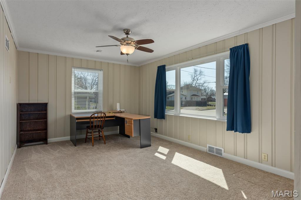 804 North State Street Litchfield, IL 62056 - Photo 16 of 31