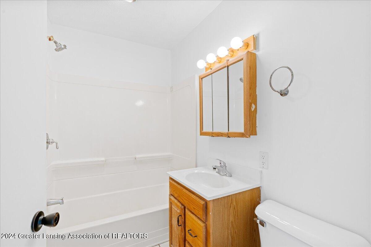 3000 West Holmes Road Lansing, MI 48911 - Photo 12 of 19 19-Media Jett - 12
