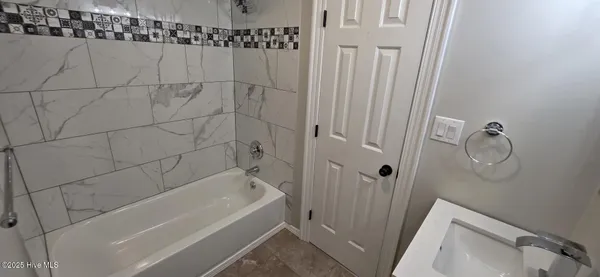 $250,000 | 225 North Church Street, Conway, NC 27820