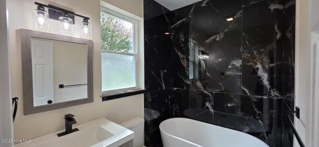 $275,000 | 225 North Church Street, Conway, NC 27820