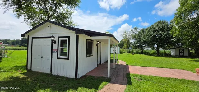 $275,000 | 225 North Church Street, Conway, NC 27820