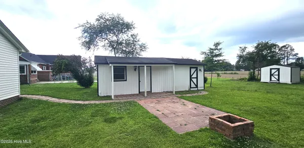$250,000 | 225 North Church Street, Conway, NC 27820