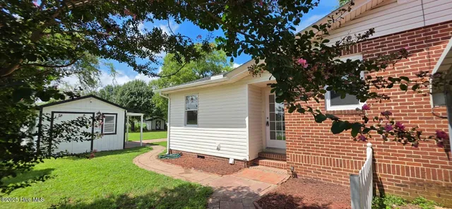 $275,000 | 225 North Church Street, Conway, NC 27820