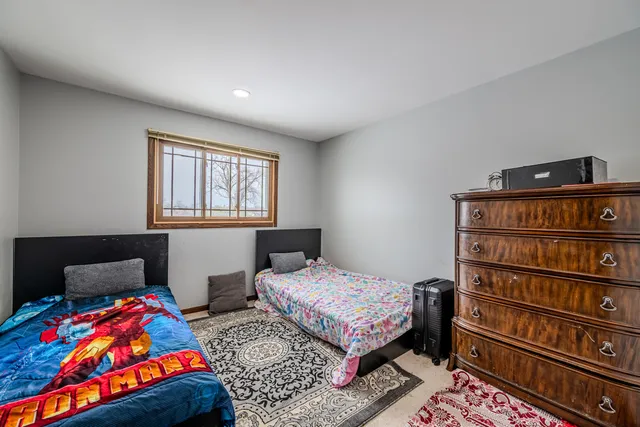 $490,000 | 8821 West 100th Street, Palos Hills, IL 60465