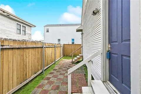 $269,000 | 3935-37 Banks Street, New Orleans, LA 70119