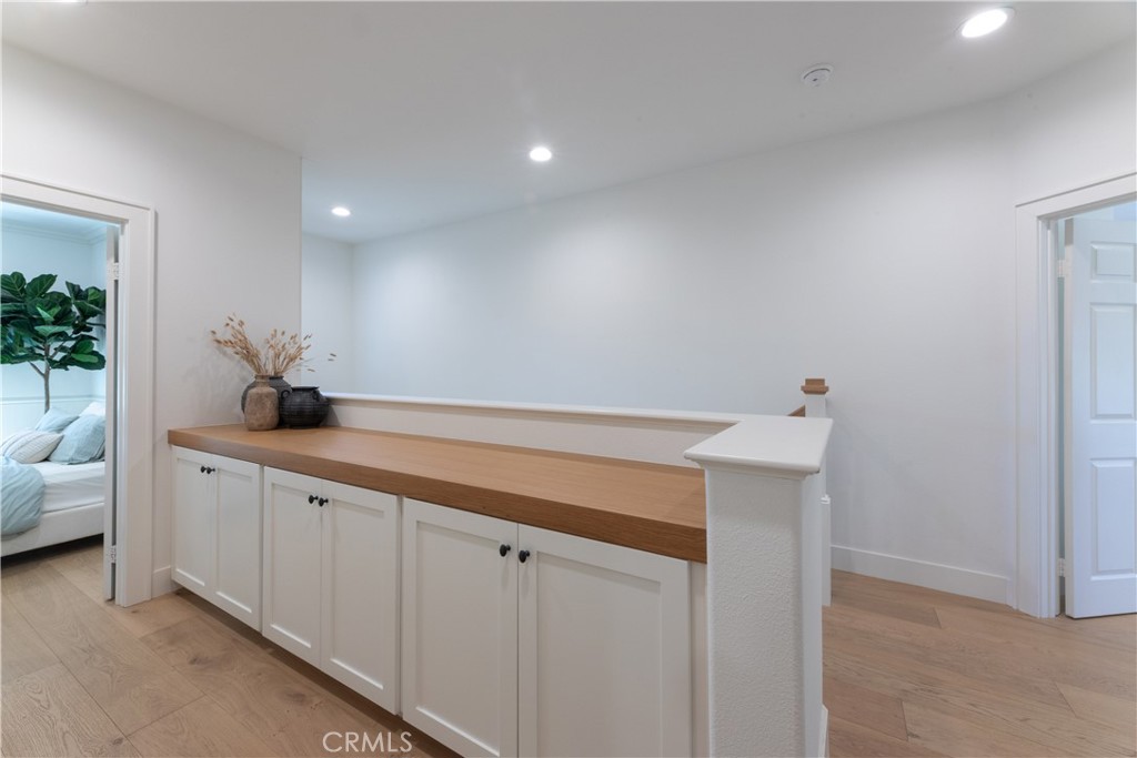 32 Reston Way Ladera Ranch, CA 92694 - Photo 40 of 59 Hall Cabinets