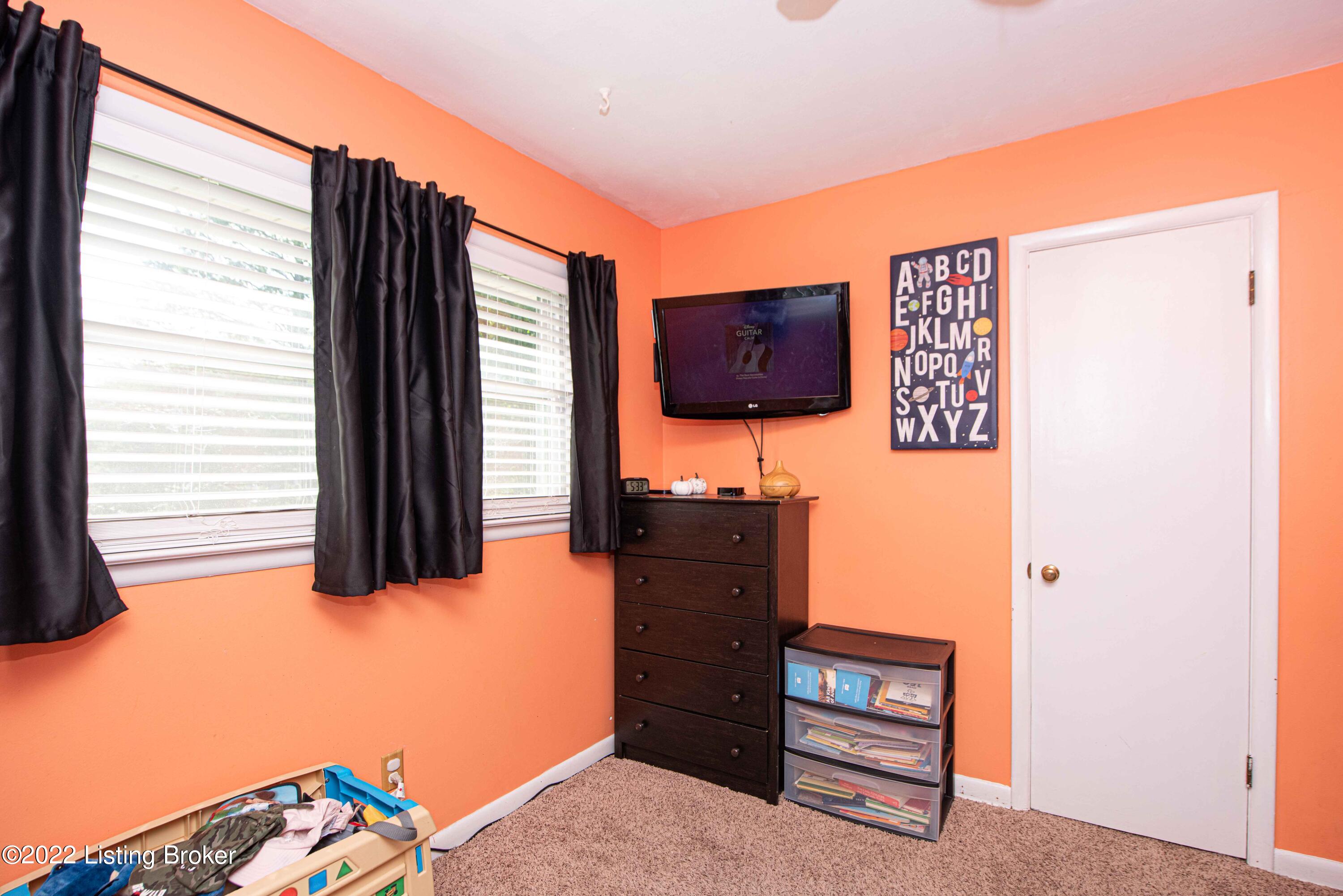 6348 Hunters Grove Road Louisville, KY 40216 - Photo 24 of 44 Bedroom 2--Sellers are open to paint allowance