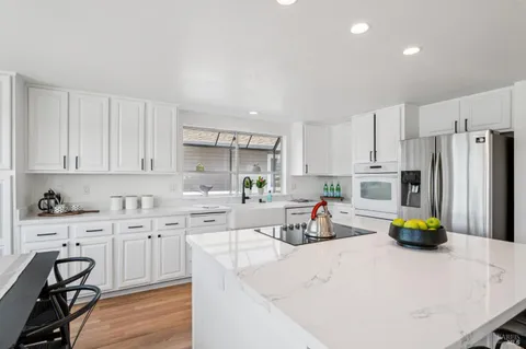 $1,799,000 | 35 Caribe Isle, Novato, CA 94949