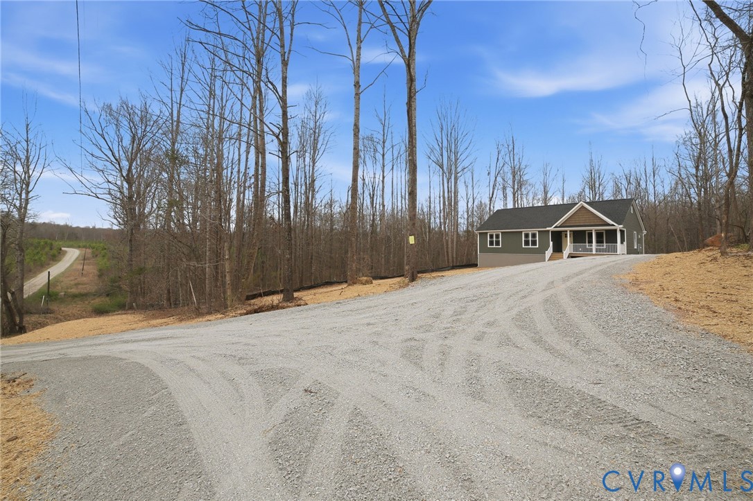 595 New Anna Road Mineral, VA 23117 - Photo 4 of 35