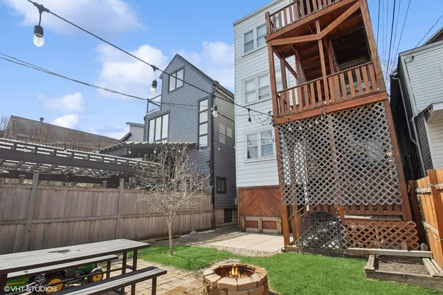 $1,140,000 | 2451 North Campbell Avenue, Chicago, IL 60647