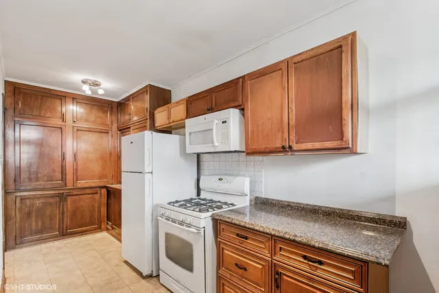 $1,140,000 | 2451 North Campbell Avenue, Chicago, IL 60647