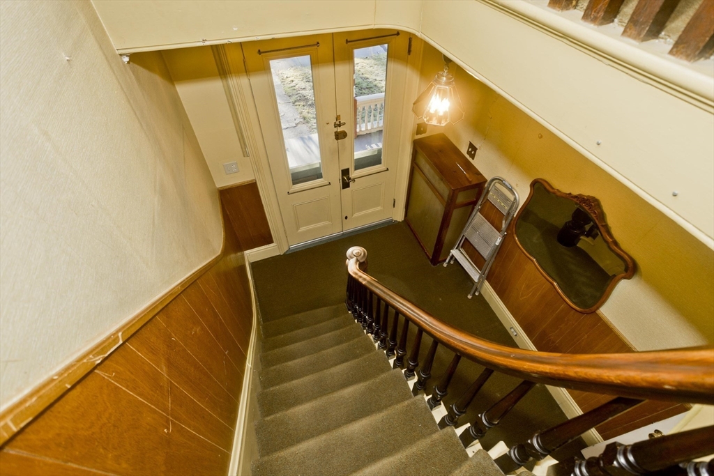 115 Thompson Street Springfield, MA 01109 - Photo 24 of 39