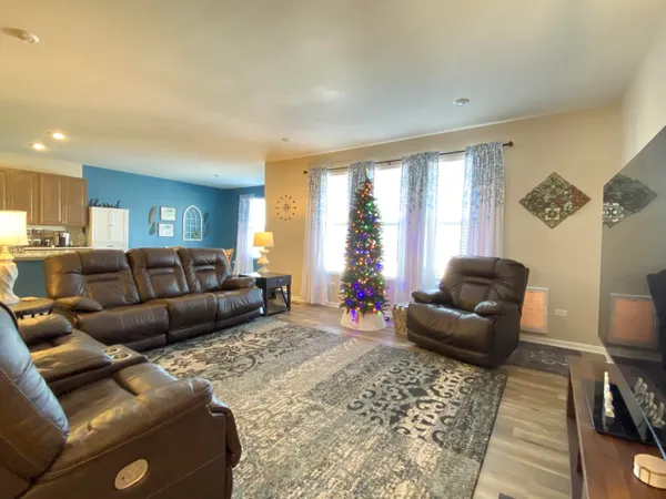 $2,600 | 6054 East 112th Place, Crown Point, IN 46307