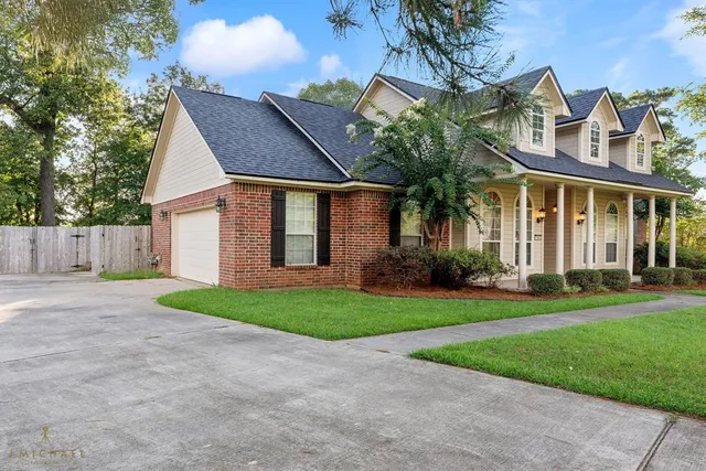 front view of house with a yard