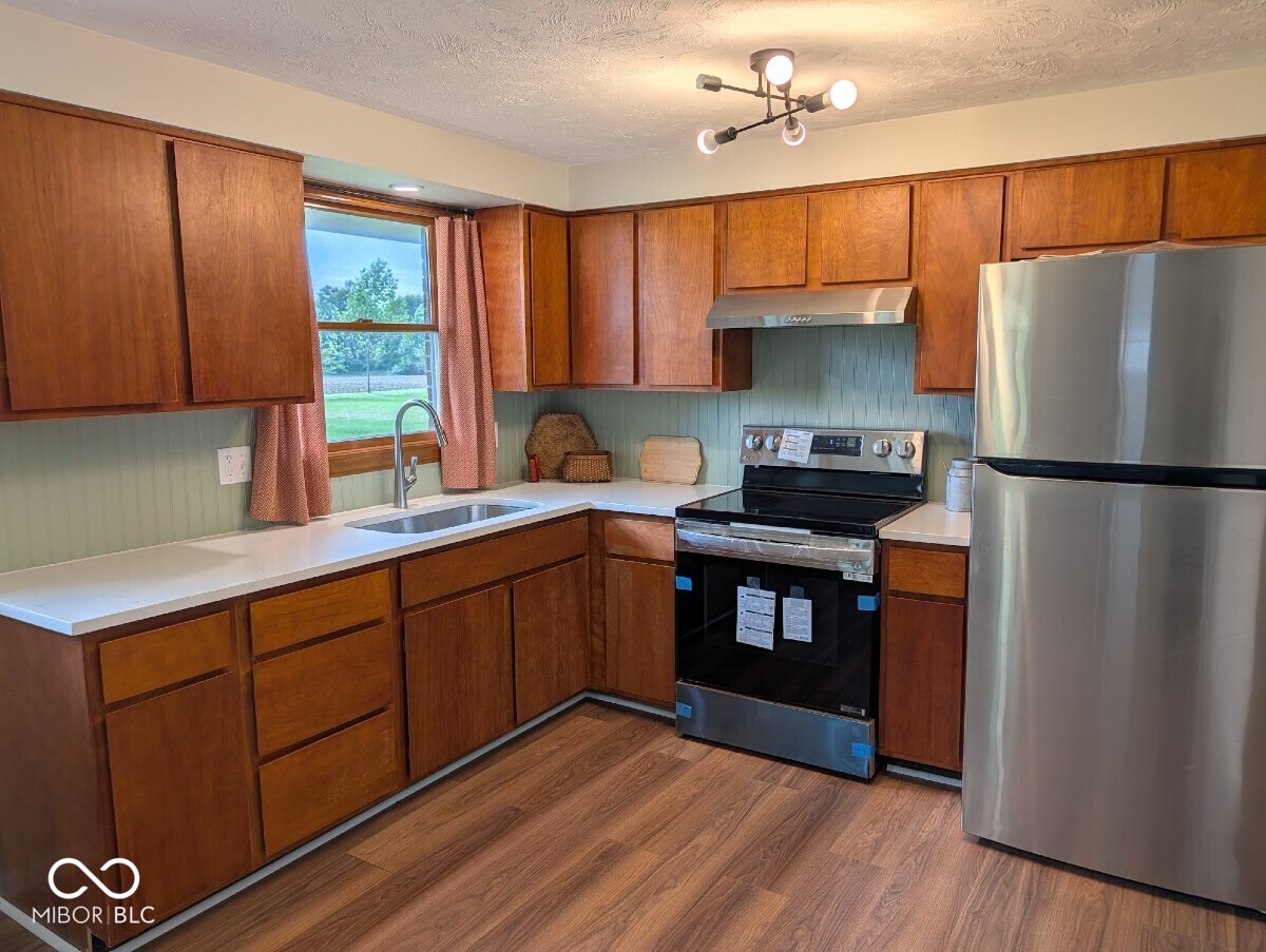 8091 South 100th Street East Pendleton, IN 46064 - Photo 5 of 18