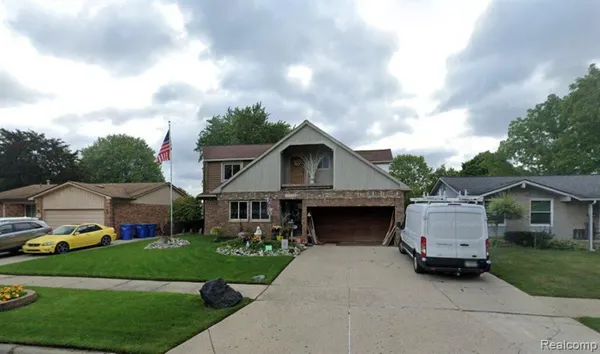$320,000 | 25592 Cloie Drive, Warren, MI 48089