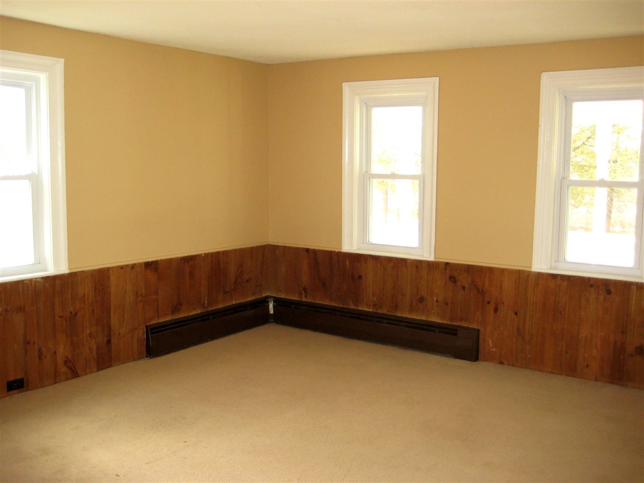 41 Chester Road Auburn, NH 03032 - Photo 11 of 24