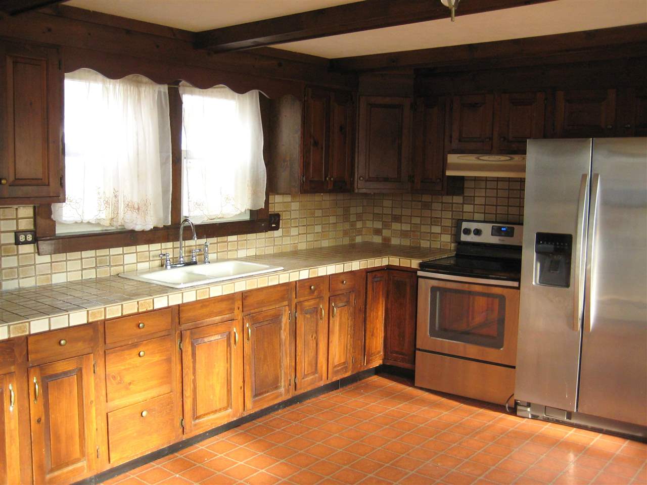 41 Chester Road Auburn, NH 03032 - Photo 5 of 24