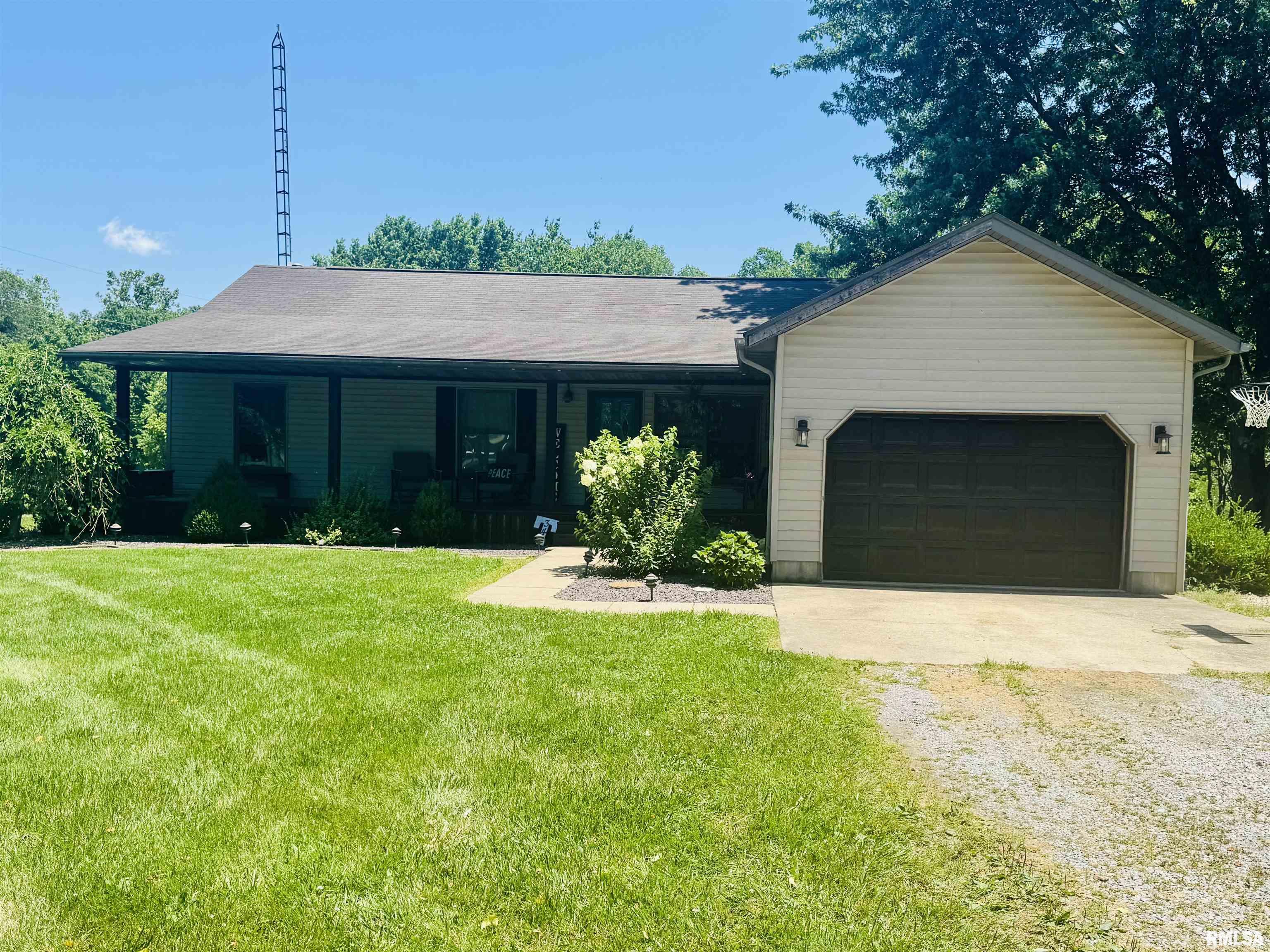 348 Medlin Road Walnut Hill, IL 62893 - Photo 1 of 19