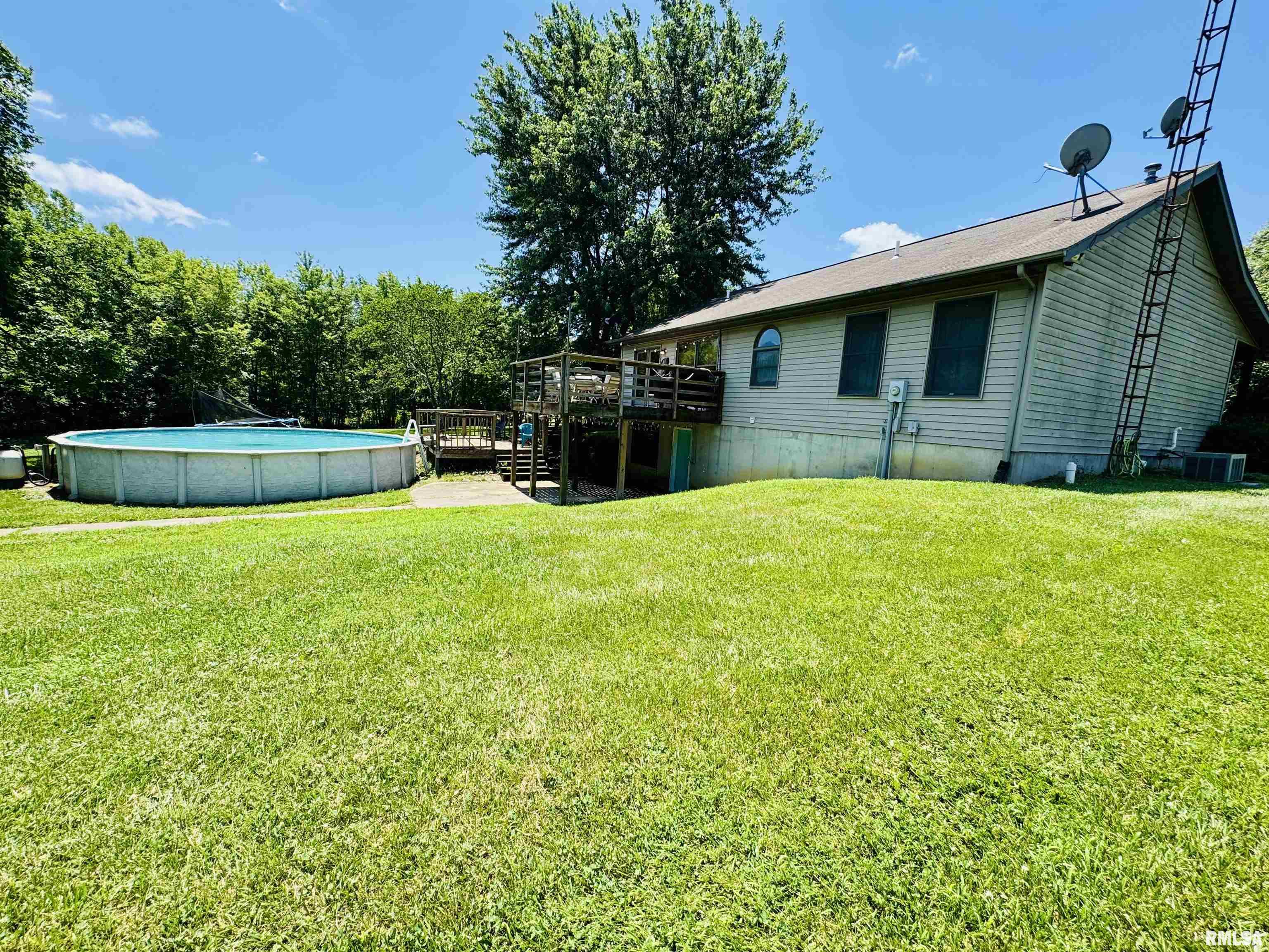 348 Medlin Road Walnut Hill, IL 62893 - Photo 16 of 19