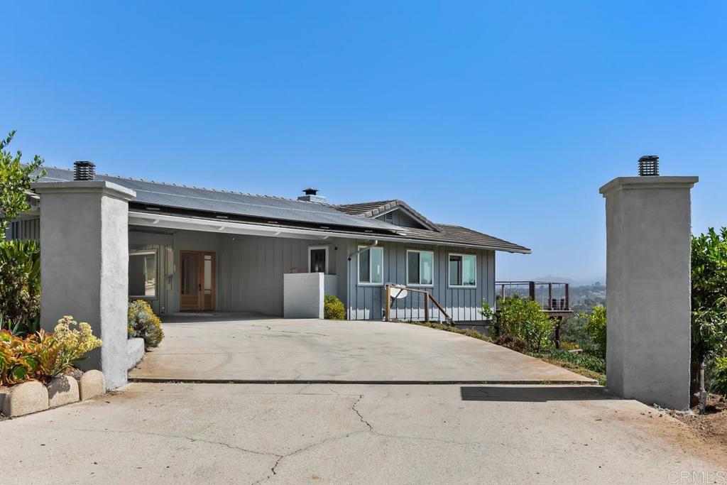 435 Rancho Camino Fallbrook, CA 92028 - Photo 2 of 48