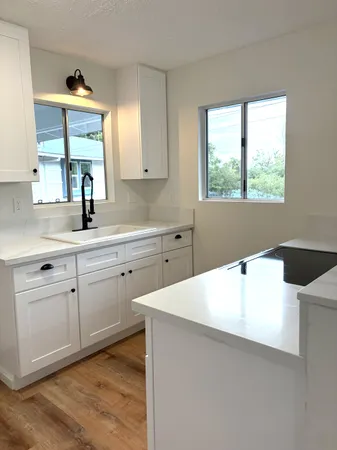 $995,000 | 1360 Kaumana Drive, Hilo, HI 96720