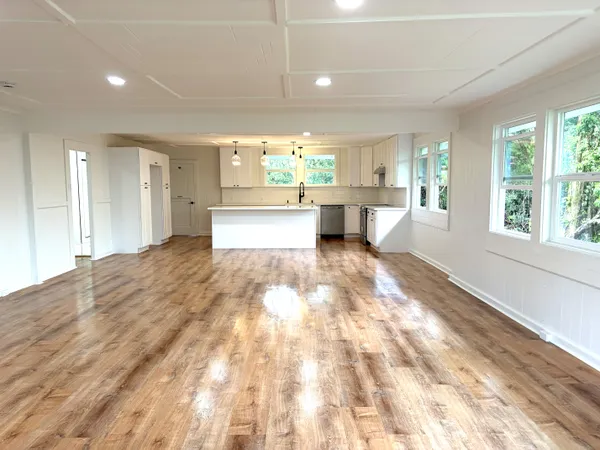 $995,000 | 1360 Kaumana Drive, Hilo, HI 96720