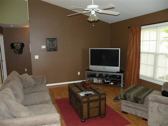 105 Hartman Road Greer, SC 29651 - Photo 5 of 11