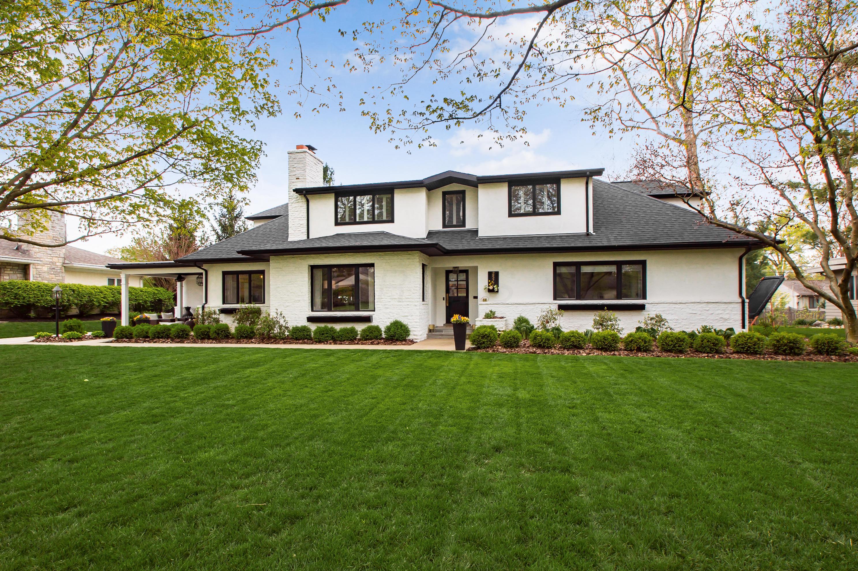 2577 Edington Road Columbus, OH 43221 - Photo 3 of 61 Gallery Image 3