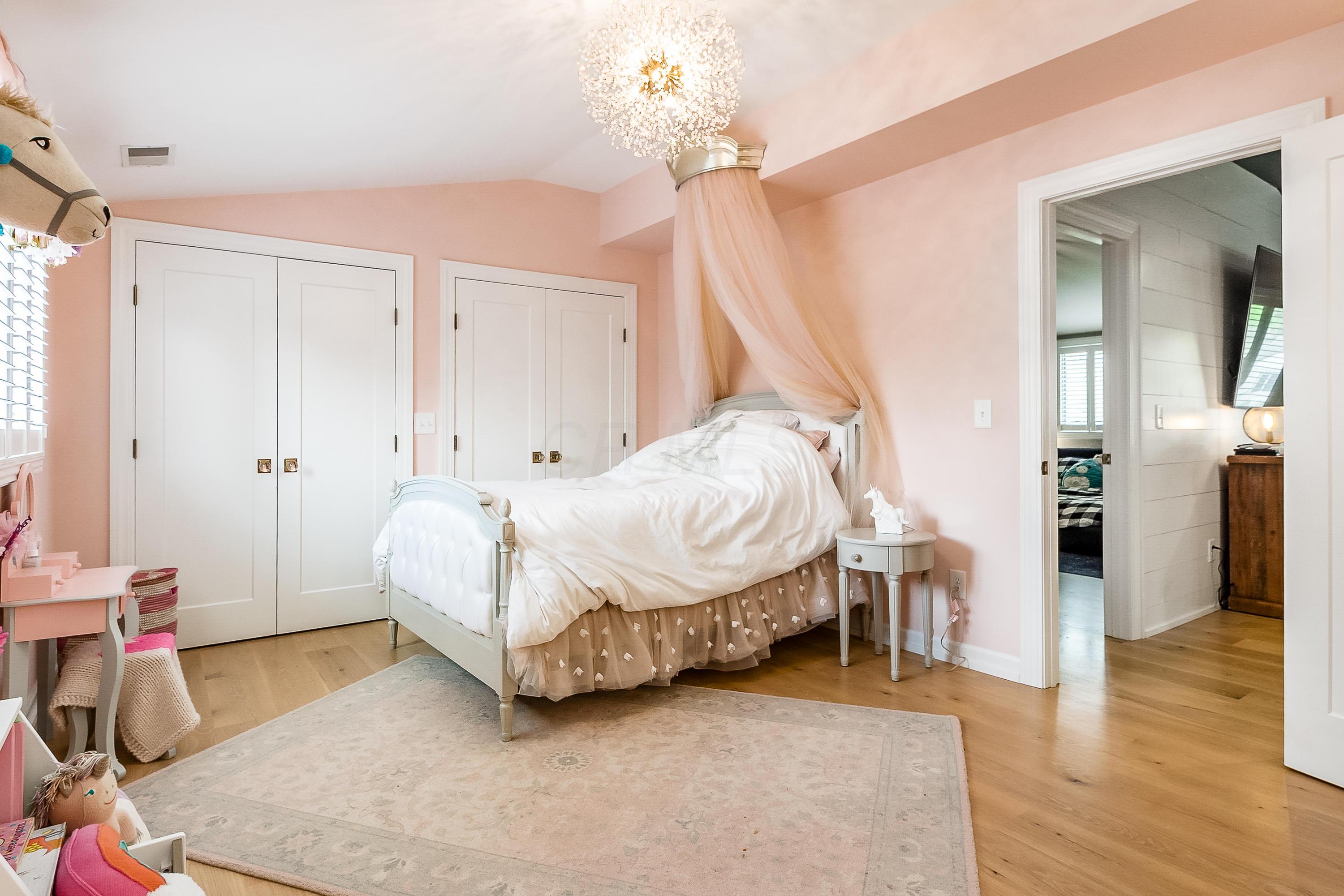 2577 Edington Road Columbus, OH 43221 - Photo 40 of 61 Gallery Image 40
