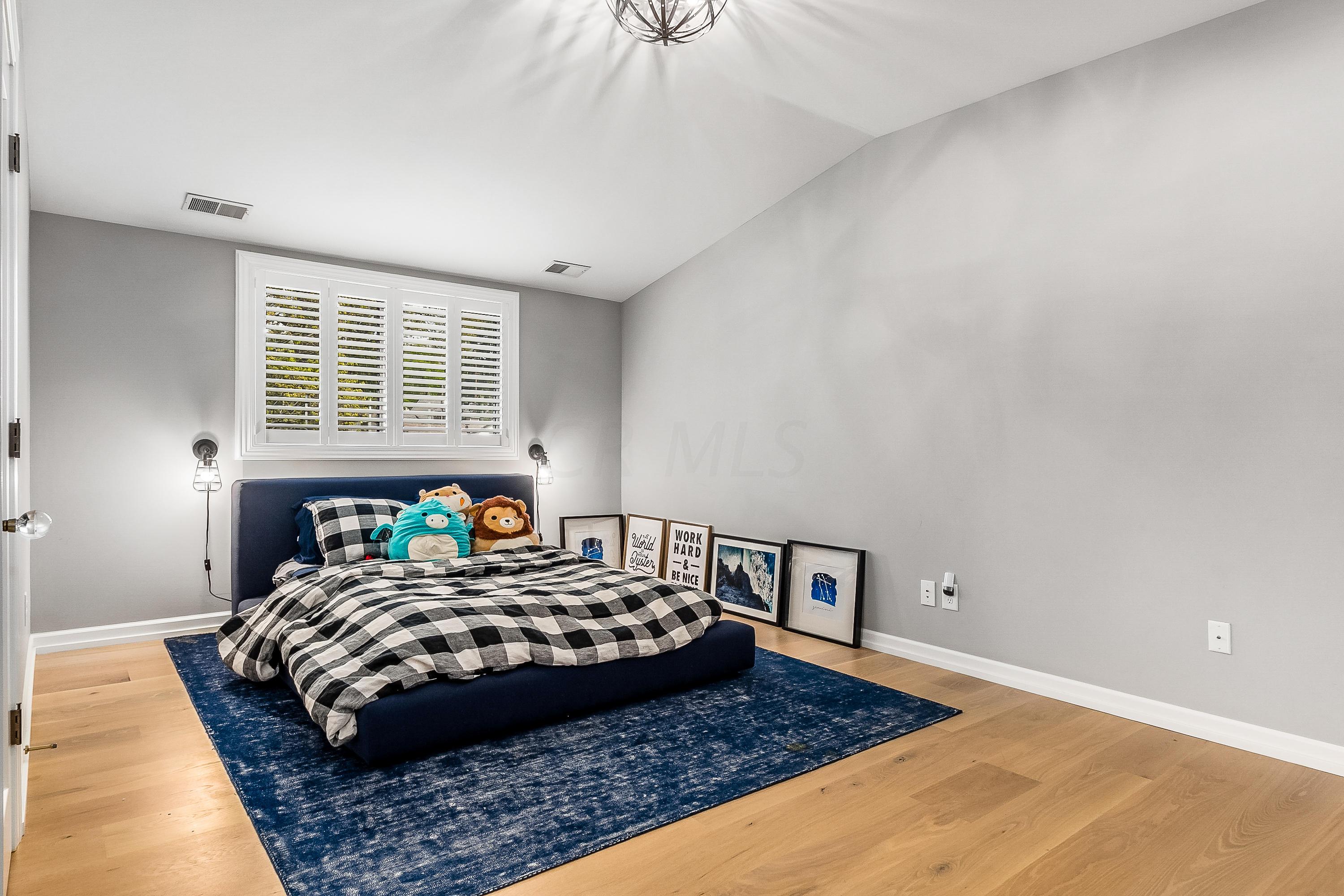 2577 Edington Road Columbus, OH 43221 - Photo 48 of 61 Gallery Image 48