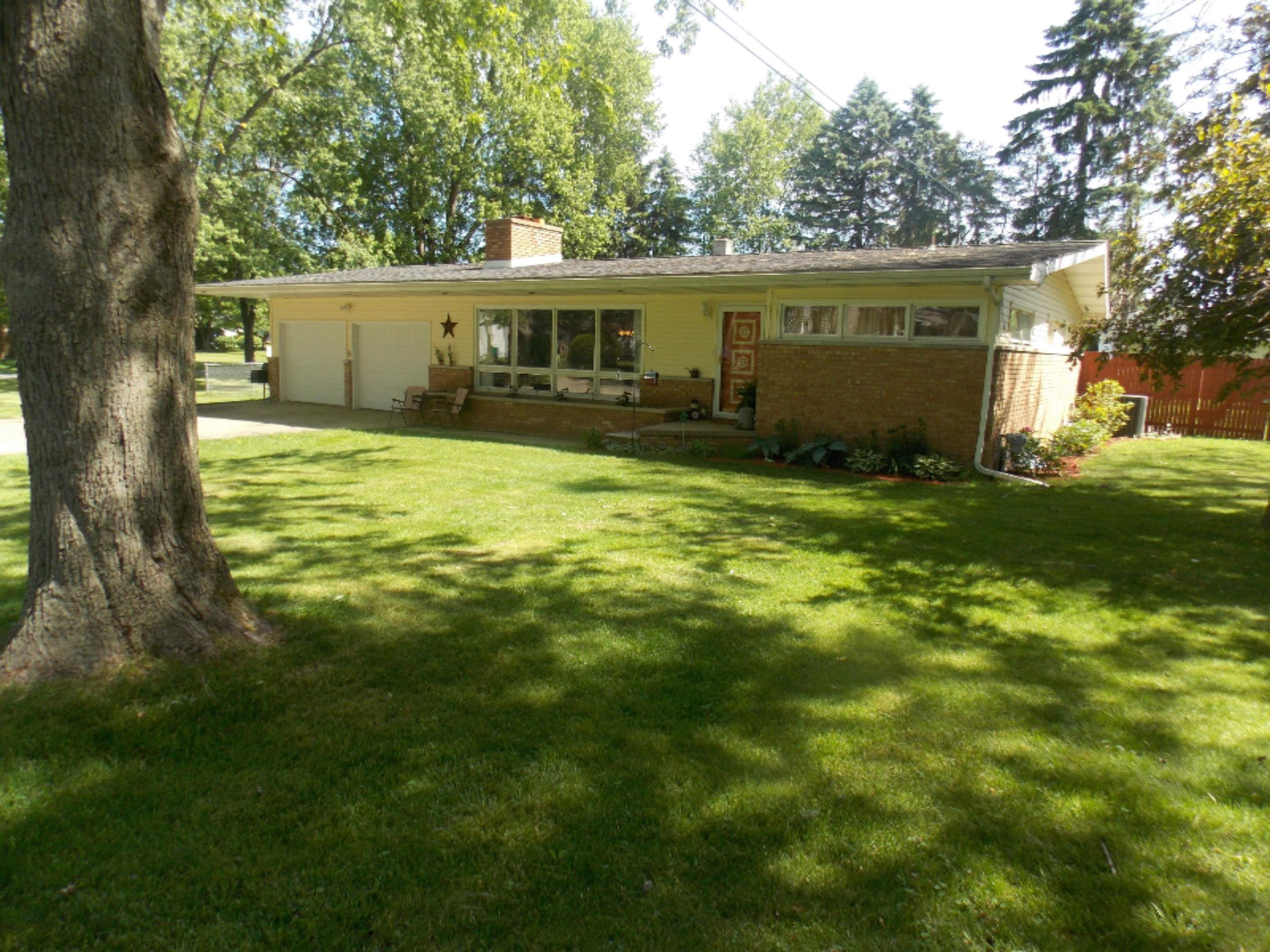 550 Rosewood Avenue Decatur, MI 49045 - Photo 1 of 31 Front a