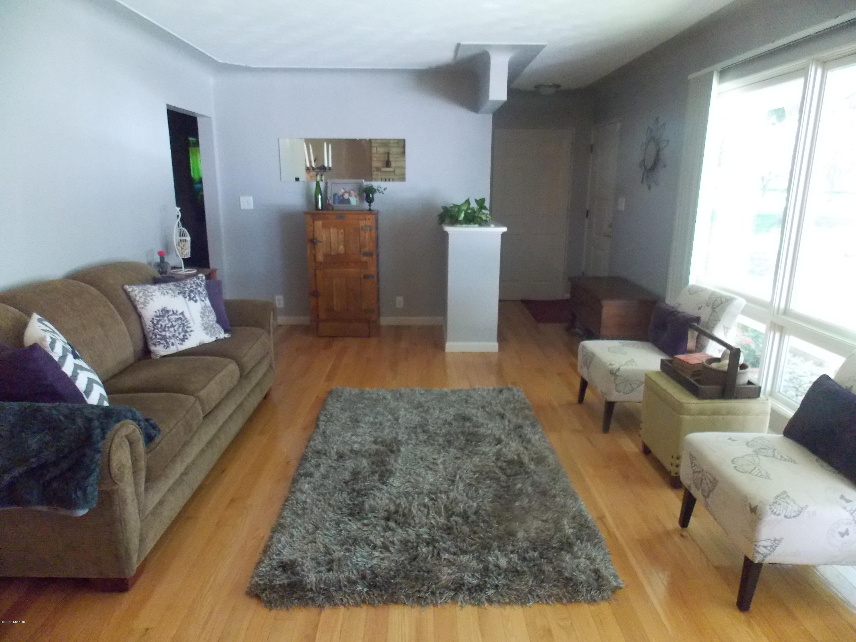 550 Rosewood Avenue Decatur, MI 49045 - Photo 15 of 31 LR a