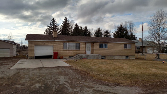 1041 Country Road Sugar City, ID 83448 - Photo 1 of 1 Main View