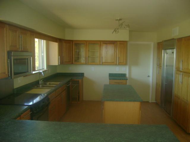 1127 East Arroyo Road Phoenix, AZ 85086 - Photo 5 of 5 kitchen
