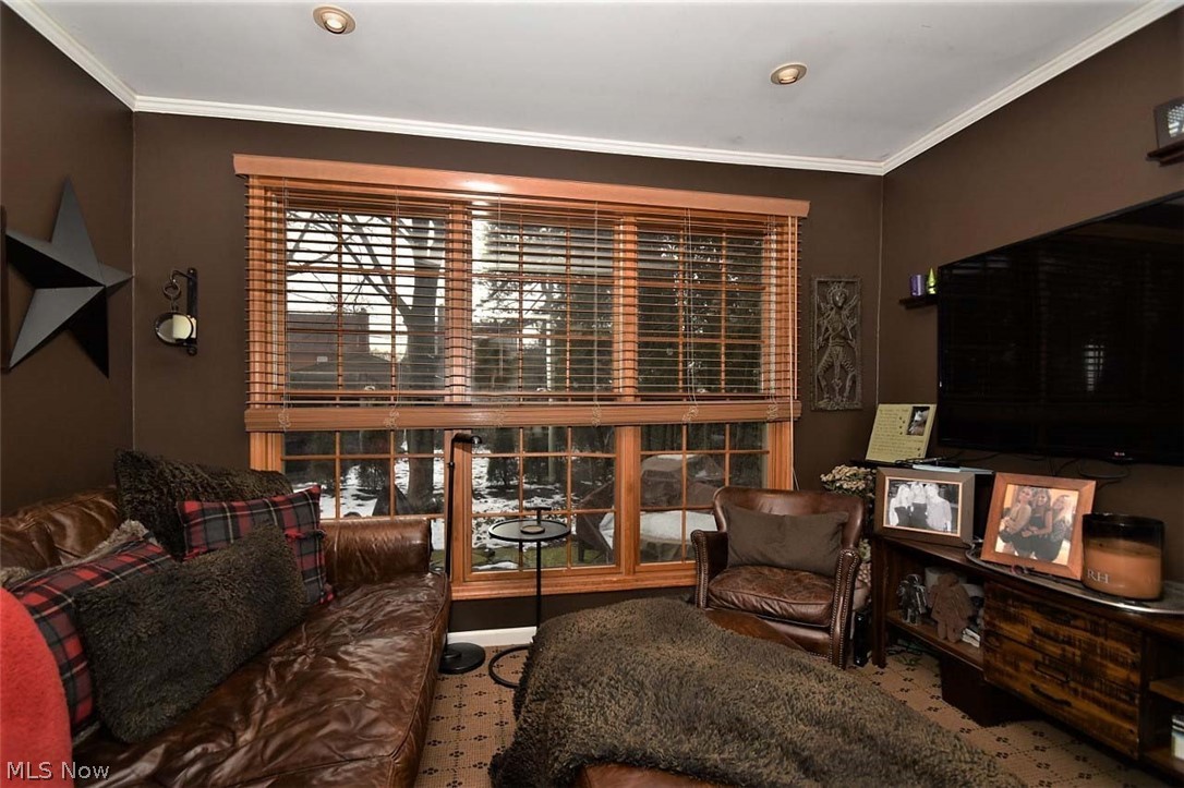 2568 Traymore Road Cleveland, OH 44118 - Photo 9 of 18