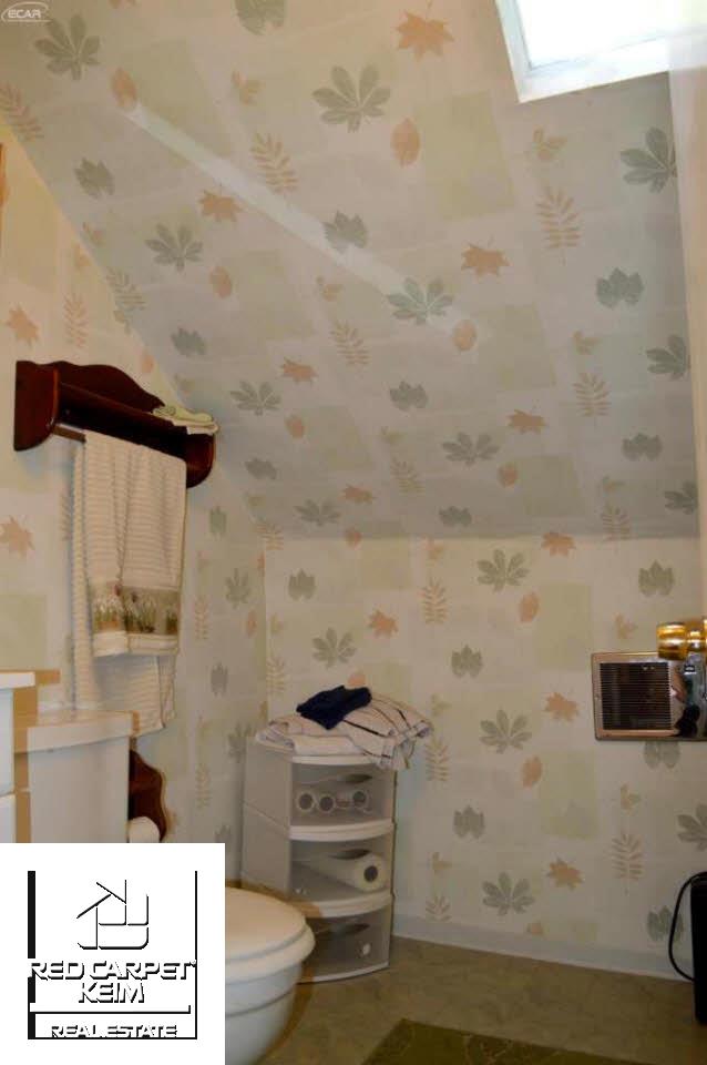 8123 Davison Road Davison, MI 48423 - Photo 20 of 24 21182366-19.JPG