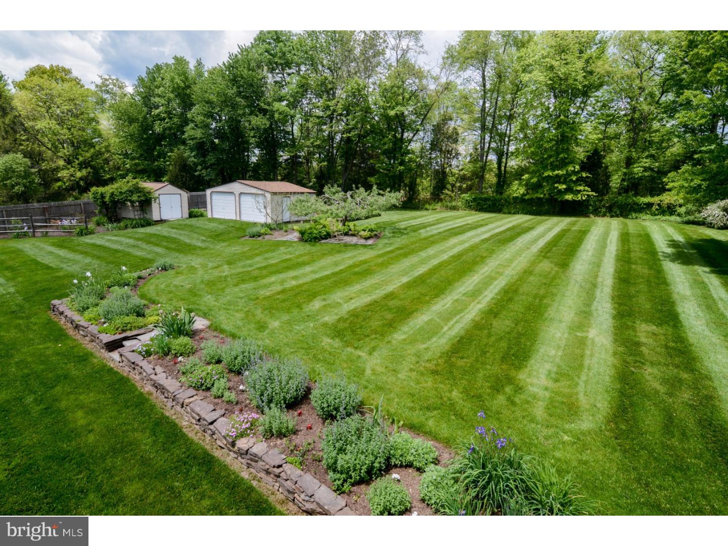 48 Houk Road Doylestown, PA 18901 - Photo 2 of 25 Gallery Image 2